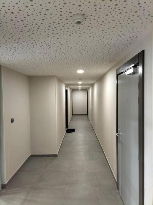 Appartement F2 De Haut Standing En Hypercentre Avec Jardin Prive A 270 M De La Gare De Mantes ! エクステリア 写真